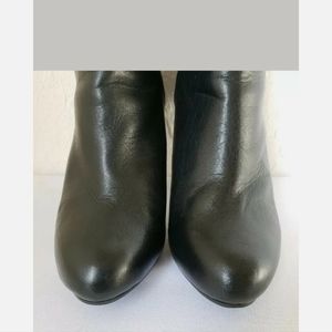 Me Too Lexington Black Leather Calf Hair Back Zip Heel Ankle Booties Womens 6.5